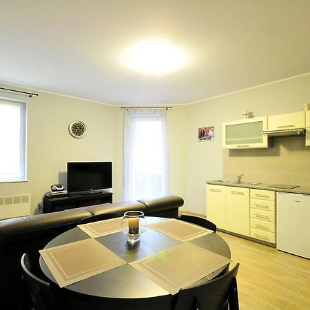 Апартаменты Apartament Gryfa Pomorskiego Мендзыздрое Экстерьер фото
